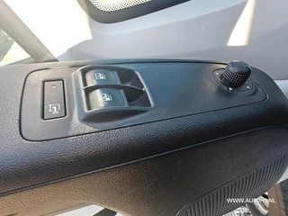 Peugeot Boxer Peugeot Boxer 330 2.0 BlueHDI L2H2 Pro , Apk april 2026 , 1e Eig , Euro 6 , Lage km , nette bus.Airco cruise - afbeelding nr 9