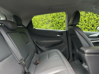 Opel Ampera-e Opel Ampera-e Business executive 60 kWh, NL AUTO, NAP, BOSE, LEDER, NAVI, CRUISE, KEYLESS, CAMERA, DODEHOEK, ECC-AIRCO, STOEL/STUURVERWARMING, LICHTMETAAL 17