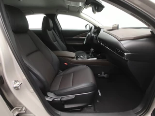Mazda CX-30 Mazda CX-30 2.0 e-SkyActiv-G Exclusive-line automaat met Black Comfort Pack : dealer onderhouden - afbeelding nr 20