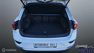 Volkswagen T-Roc Volkswagen T-Roc 1.5 TSI R-LINE 52834 KM NAVI HOOGZITTER!!! - afbeelding nr 6
