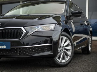 Škoda Octavia Škoda Octavia Combi 1.5 TSI MHEV Business Edition Plus | Matrix LED | Lounge Interieur | Chrome pakket | Stoel-, Stuur- & voorruitverwarming | Navi 13inch | Wireless App-connect | El. achterklep m.sensor | ACC | Winterpakket - afbeelding nr 23