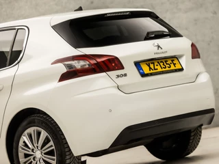 Peugeot 308 Peugeot 308 1.2 PureTech Sport (PANORAMADAK, APPLE CARPLAY, GROOT NAVI, LEDEREN SPORTSTOELEN, STOELVERWARMING, 360 CAMERA, GETINT GLAS, CRUISE, NIEUWSTAAT) - afbeelding nr 12