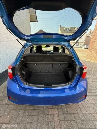 Toyota Yaris Toyota Yaris Hybrid 1.5 VVT-i 20th Edition - afbeelding nr 8