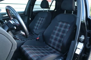 Volkswagen Golf Volkswagen Golf 7.5 GTI DSG / Vol Opties! / 230PK! / DSG / ACC / Pano / Virtual Cockpit / Camera / Navi / 19