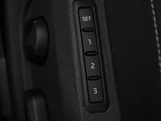 Škoda Superb Skoda Superb 1.4 TSI iV Business Edition Plus | Panoramadak |  Stoel & stuurverwarming | Adaptive cruise | Virtual Cockpit | Canton Sound | Memory | Carplay | Achterbankverwarming | Navigatie - afbeelding nr 7
