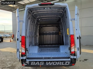 Iveco Daily Iveco Daily 35C21 3.0L Automaat 2025 model Dubbellucht Special color L2H2 LED ACC CarPlay Camera Parkeersensoren 12m3 Airco - afbeelding nr 6