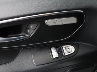 Mercedes-Benz Vito Mercedes-Benz Vito 114CDI 7G-Tronic Automaat Lang | Achterdeuren | Airco | Cruise | 3-Persoons | Trekhaak | Betimmering - afbeelding nr 8