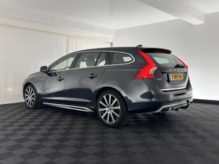 Volvo V60 Aut. *NAVI-FULLMAP | MICROFIBRE-LEATHER | COMFORT-SEATS | ECC | HEATED-SEATS | PDC | CRUISE | TOWBAR | SIPS | 18''ALU * - afbeelding nr 4