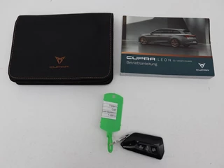 CUPRA Leon CUPRA Leon 1.4 e-Hybrid VZ Business Panoramadak | LED | CarPlay |  Sfeerverlichting | Stuur- en stoelverwarming | Camera | Adaptive Cruise | Dodehoek Detectie | LMV - afbeelding nr 22