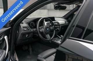 BMW 1 Serie BMW 1-serie M140i xDrive Harman Kardon Dak Leer - afbeelding nr 23