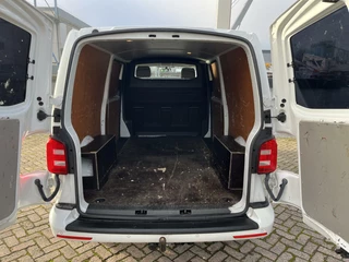 Volkswagen Transporter Volkswagen Transporter 2.0 TDI L2H1 Highline 204pk DSG Trekhaak/LED/Leder/AdaptieveCruise/Camera/Stoelverwarming/20