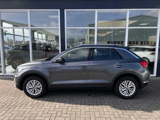 Volkswagen T-Roc Volkswagen T-Roc 1.0 TSI Style | Adaptive Cruise Control | Climate Control | Navi | PDC | Trekhaak | Apple Carplay/Android Auto | - afbeelding nr 2