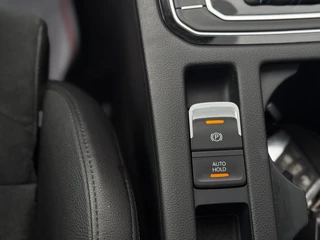 Volkswagen Passat Volkswagen Passat Variant GTE 2016 | Navi | Panodak | Camera | Trekhaak | Dealeronderhouden - afbeelding nr 26