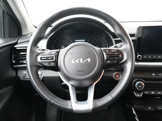Kia Stonic - Navigatie - Camera - Climate control - Privacy glass - Keyless entry - Fabrieksgarantie tot 05-2029 - afbeelding nr 34