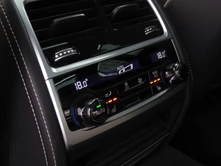 BMW 7 Serie BMW 7 Serie 730d xDr. 265PK High Exec. Individual 2019 / LED *NAP* - afbeelding nr 28