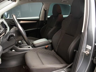 Škoda Karoq Skoda Karoq 1.0 TSI Ambition Sport (APPLE CARPLAY,NAVI,LED,CRUISE,CAMERA,CLIMATE,GETINT,SPORTSTOELEN,PDC,NETTESTAAT) - afbeelding nr 20