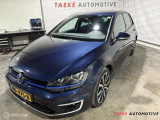 Volkswagen Golf - 369295724-0