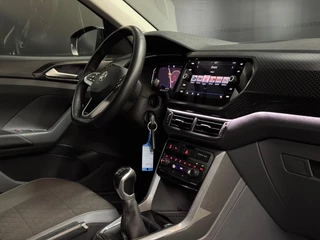 Volkswagen T-Cross Volkswagen T-Cross 1.0 TSI Style 116PK, Virtual Cockpit, Voll Led, Navi, ACC, Apple Carplay, Blind Spot, Prive Glas, PDC, 18