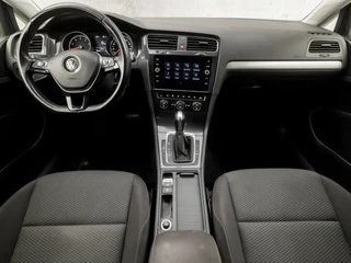 Volkswagen Golf Automaat (APPLE CARPLAY, CLIMATE, STOELVERWARMING, SPORTSTOELEN, LM VELGEN, GETINT GLAS, CRUISE, NIEUWSTAAT) - afbeelding nr 6