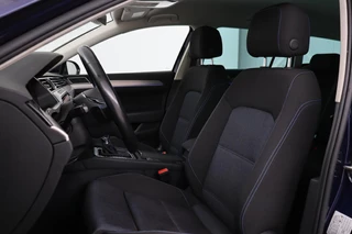 Volkswagen Passat Volkswagen Passat 1.4 TSI PHEV GTE | Head-Up | Stoelverwarming | 360 camera | Trekhaak | Keyless | Carplay | Dynamic Chassis Control | Full LED | Massage | Navigatie | Active Info Display - afbeelding nr 5