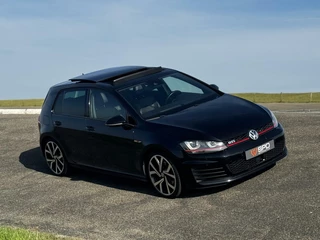 Volkswagen Golf Volkswagen Golf 2.0 TSI GTI|300PK|Pano|Adaptive cruise|Leder - afbeelding nr 26
