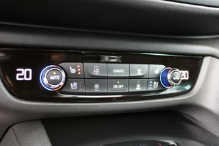 Opel Insignia Opel Insignia Grand Sport 1.6 Turbo Business Executive Stoel en stuur verw. Camera Navi Leer. Automaat 200 Pk Opc line - afbeelding nr 29