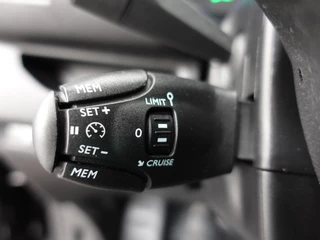 Peugeot Expert Peugeot Expert 1.5 BlueHDI 120PK L2H1 Airco Navi Trekhaak Carplay Cruise Control Side Bars - afbeelding nr 16