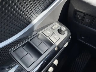 Toyota C-HR Toyota C-HR 1.8 Hybrid Dynamic | Navi | Apple CarPlay Android auto | Keyless - afbeelding nr 15