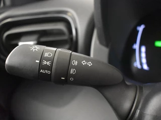 Toyota Yaris Toyota Yaris 1.5 Hybrid 115 Style Edition | Stuur en Stoelverwarming | Parkee - afbeelding nr 21