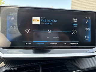 Peugeot 208 Peugeot 208 1.2 PureTech 100 Allure Pack navigatie en carplay Led koplampen cruise control Led koplampen - afbeelding nr 27