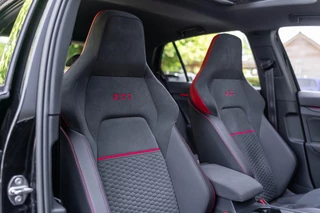 Volkswagen Golf Volkswagen Golf 2.0 TSI GTI Clubsport 45 Jahre Akra Pano DSG - afbeelding nr 30