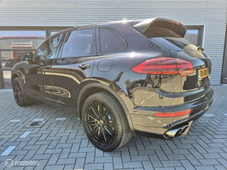 Porsche Cayenne Porsche Cayenne 3.0 S E-Hybrid 21