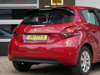Peugeot 208 Peugeot 208 1.2 PureTech Blue Lion NL Auto| 2e Eigenaar| Navi+BT - afbeelding nr 17