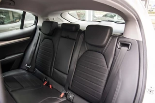 Alfa Romeo Stelvio Alfa Romeo Stelvio 2.0 Turbo Super Q4 4 nieuwe banden - afbeelding nr 7