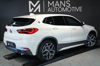 BMW X2 BMW X2 xDrive20i M Sport / PANODAK / KEYLESS / ALCANTARA / STUUR+STOELVERW / 19'' - afbeelding nr 4