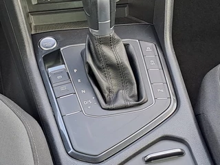 Volkswagen Tiguan | DSG | Virtual Cockpit | Trekhaak | Stoel- & stuurverwarming | Navigatie | App-connect | - afbeelding nr 13