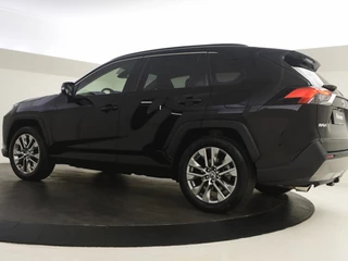 Toyota RAV4 Toyota RAV4 2.5 Hybrid AWD Executive | Trekhaak | Stoelkoeling | Memory seat - afbeelding nr 2