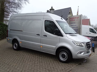 Mercedes-Benz Sprinter - 529542928-0