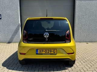 Volkswagen up! Volkswagen Up! 1.0 BMT high up! R-line/Climate/Cruise/NLauto/17inchLM/Stoelverw/Blackpack/NLAuto - afbeelding nr 4