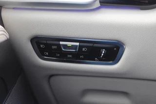 BMW X5 BMW X5 xDrive30d High Exe. 7p. M Sport / Trekhaak / Panoramadak / Camera / Head-up / Softclose / 20'' / Harman Kardon / Luchtvering / Laser LED / Keyless / Leder / Apple CarPlay / Stuurverwarming / DAB / ACC / Zonnescherm zijruite - afbeelding nr 37