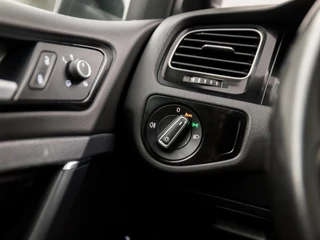 Volkswagen Golf Volkswagen Golf 1.4 TSI GTE 204Pk Automaat (SCHUIFDAK, NAVIGATIE, CLIMATE, CAMERA, GETINT GLAS, SPORTSTOELEN, LED KOPLAMPEN, CRUISE, NIEUWE APK, NIEUWSTAAT) - afbeelding nr 26