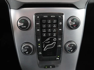 Volvo V40 Volvo V40 2.0 T2 Nordic+ | Stoelverwarming | Harman/Kardon |  LED | Cruise control | Navigatie | Bleutooth | Climate control - afbeelding nr 14