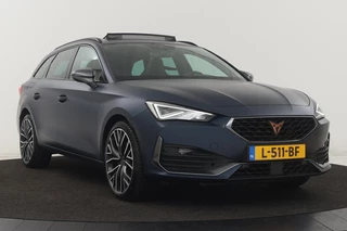 CUPRA Leon CUPRA Leon 1.4 e-Hybrid VZ Performance | Panoramadak | Stoel & stuurverwarming | Carplay | Camera | Adaptive cruise | Keyless | Navigatie | PHEV - afbeelding nr 39