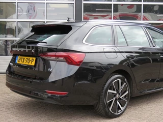 Škoda Octavia Škoda Octavia Combi 1.4 TSI 204pk IV PHEV Business Edition / Stoel & stuurwiel verwarming / Navi / Led / 18 Inch / BOVAG garantie - afbeelding nr 46