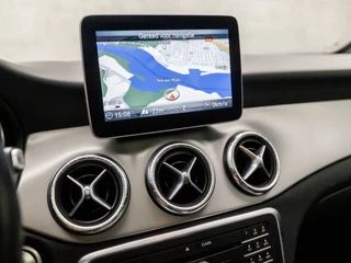 Mercedes-Benz CLA Mercedes-Benz CLA 180 AMG Sport Automaat (SCHUIFDAK, APPLE CARPLAY, GROOT NAVI, LEDER/ALCANTARA, STOELVERWARMING, SPORTSTOELEN, CRUISE, KEYLESS START, NIEUWSTAAT) - afbeelding nr 26