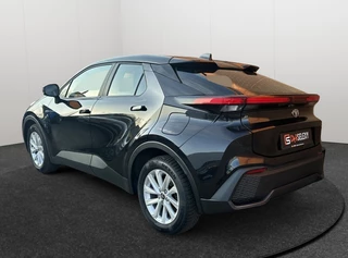 Toyota C-HR Toyota C-HR 1.8 Hybrid 140 Busines: Strak, Slim & Hybride - afbeelding nr 2
