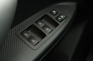 Mitsubishi Eclipse Cross Mitsubishi Eclipse Cross 2.4 PHEV Instyle | Stoel & stuurverwarming |  360 camera | Standkachel | Leder/Alcantara | Aptive cruise | Keyless - afbeelding nr 30
