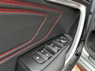 Kia ProCeed Kia ProCeed 1.6 T-GDi 204pk Automaat GT Kia ProCeed 1.6 T-GDi GT Navigatie Climate Control Electrisch bediendbare achterklep Adaptive Cruise Control Camera Dab Keyless start - afbeelding nr 20