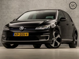 Volkswagen Golf Volkswagen Golf 1.4 TSI GTE Sport 204Pk Automaat (APPLE CARPLAY, NAVIGATIE, CLIMATE, LEDEREN SPORTSTOELEN, PARKEERSENSOREN, GETINT GLAS, CRUISE, NIEUWE APK, NIEUWSTAAT) - afbeelding nr 1