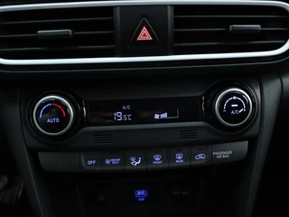 Hyundai Kona Hyundai Kona 1.6 GDI HEV Fashion | Trekhaak | Navigatie | Camera | Head-up di - afbeelding nr 42
